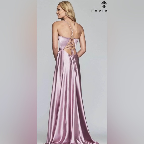 Faviana Lace Up Back Satin V Neck Grad Dress - Picture 2 of 6